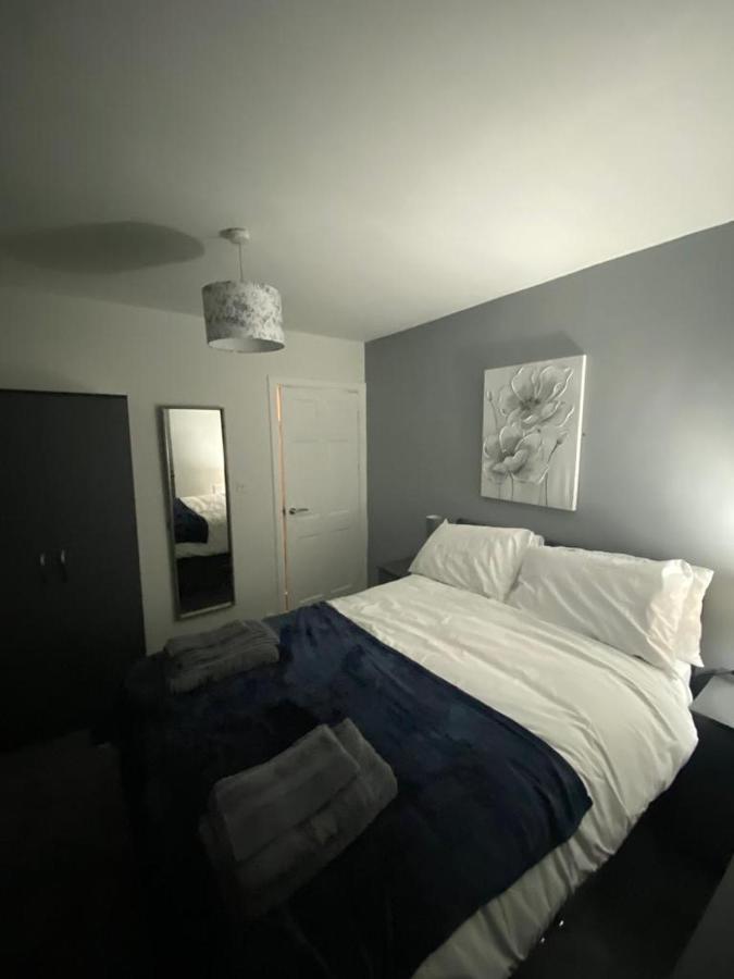 Cosy 3 Bedroom House, Free Parking & Wifi Nottingham Kültér fotó