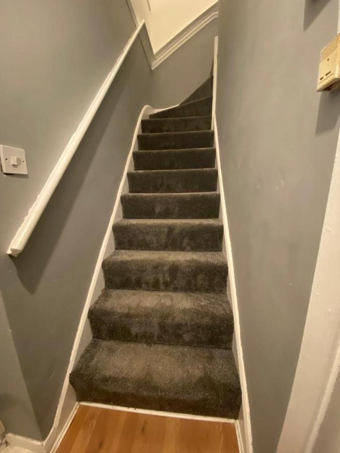 Cosy 3 Bedroom House, Free Parking & Wifi Nottingham Kültér fotó